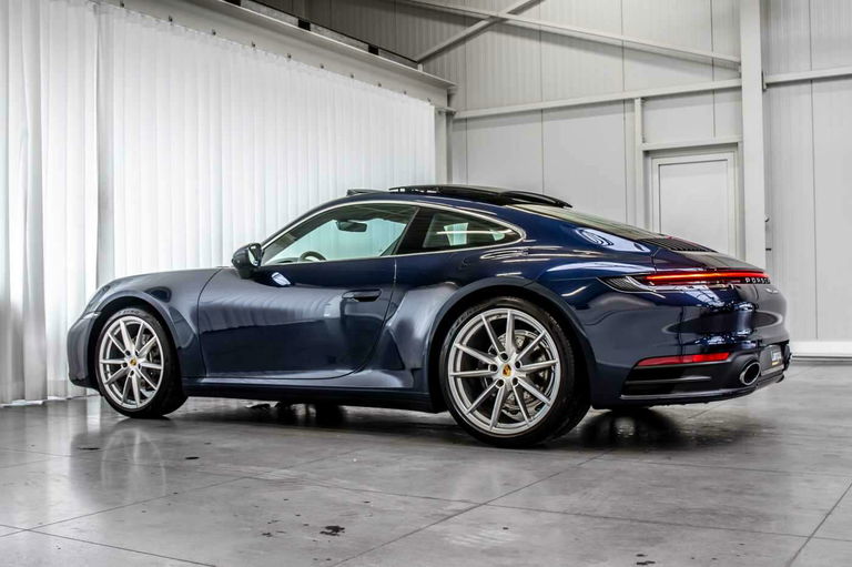 Porsche 992 Carrera