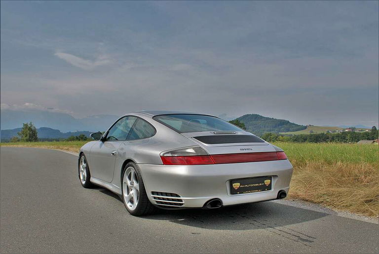Porsche 996 Carrera 4S