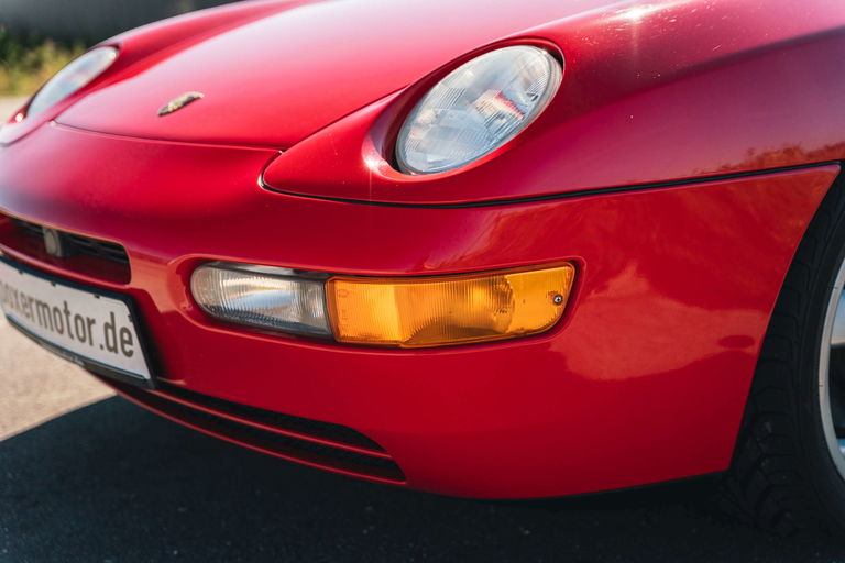 Porsche 968