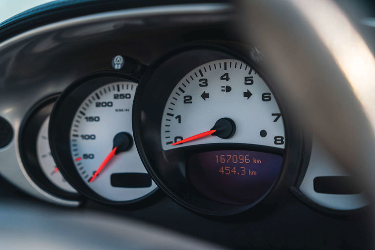 Porsche 996 Carrera 4