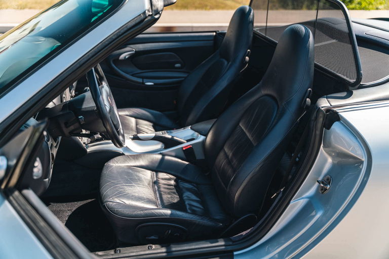 Porsche 996 Carrera 4