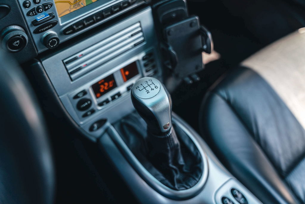 Porsche 996 Carrera 4