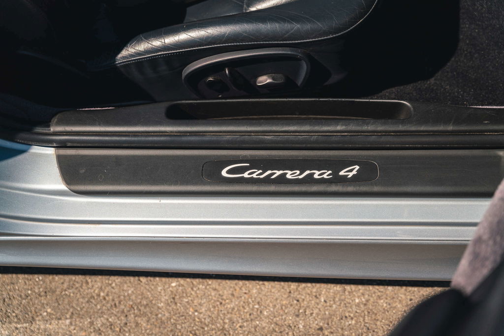 Porsche 996 Carrera 4