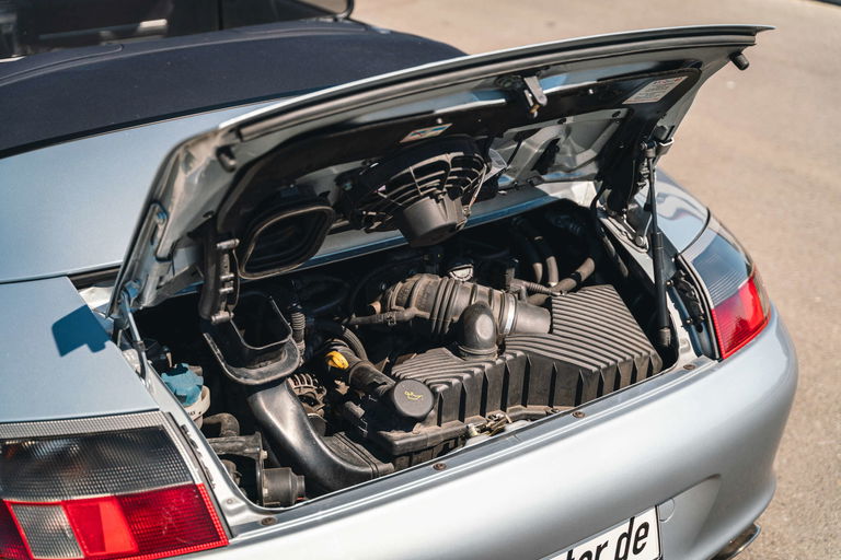 Porsche 996 Carrera 4