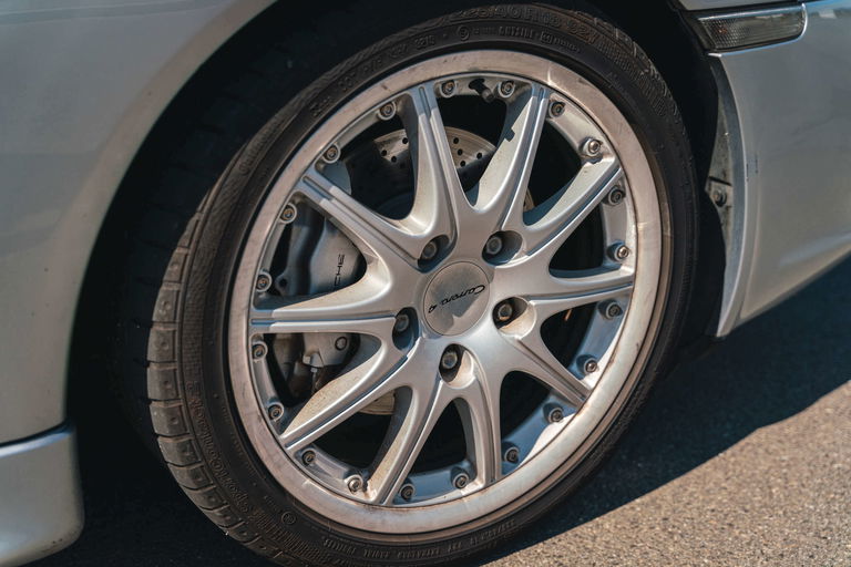 Porsche 996 Carrera 4