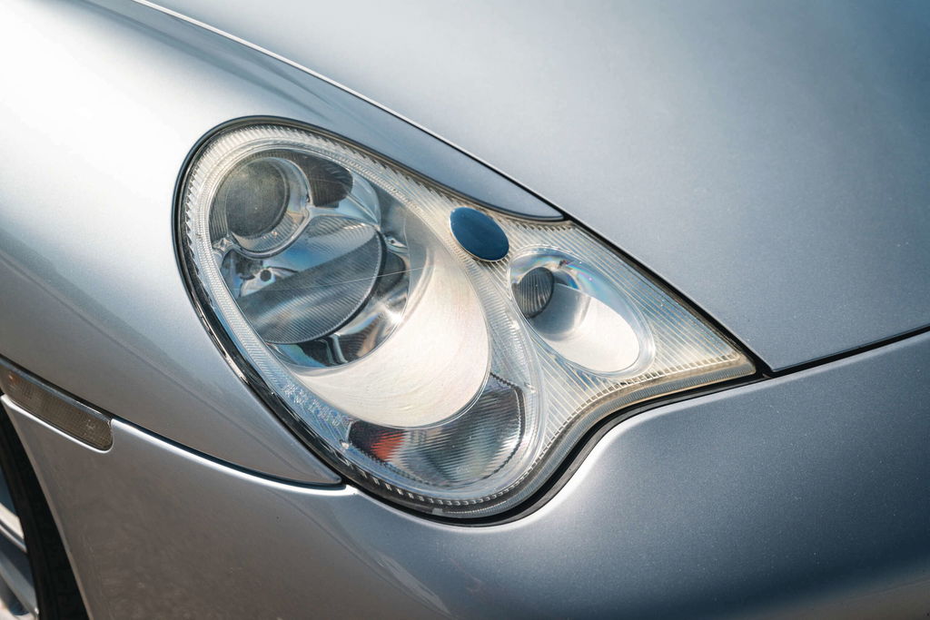 Porsche 996 Carrera 4