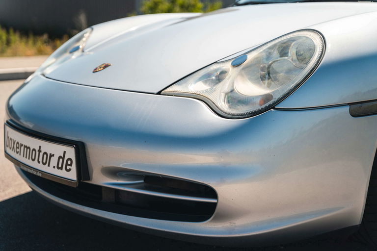 Porsche 996 Carrera 4
