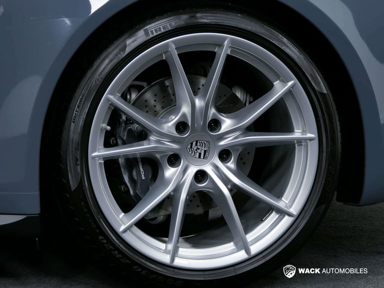 Porsche 991 Carrera 4