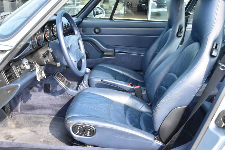 Porsche 993 Carrera 4