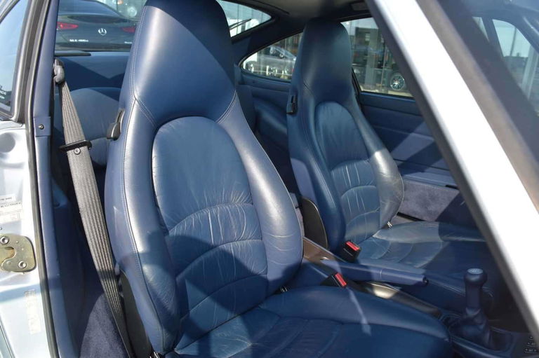 Porsche 993 Carrera 4