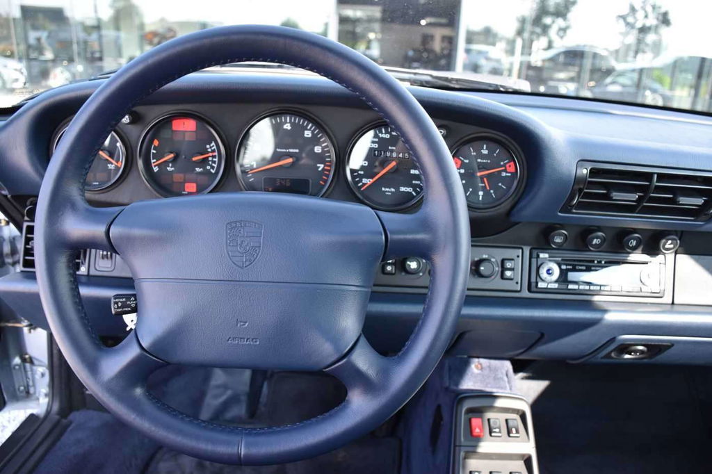 Porsche 993 Carrera 4