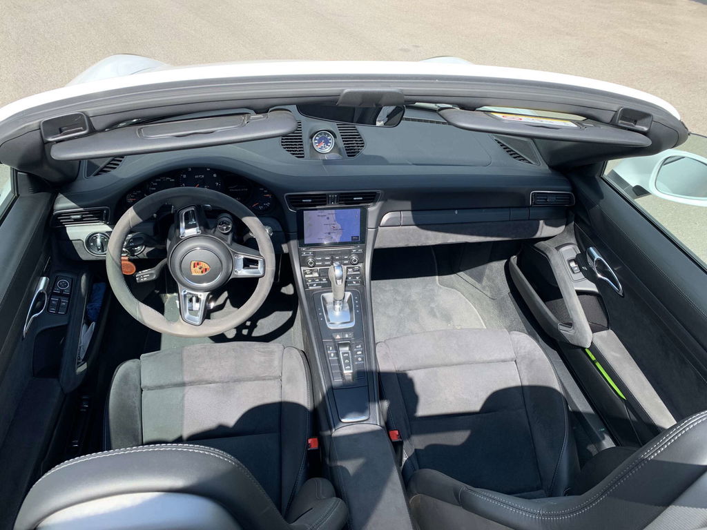 Porsche 991.2 Carrera GTS