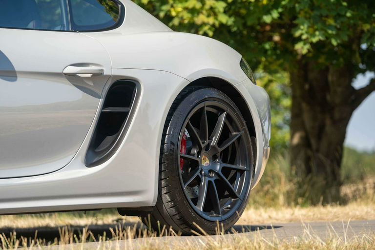 Porsche 718 Cayman GTS 4.0