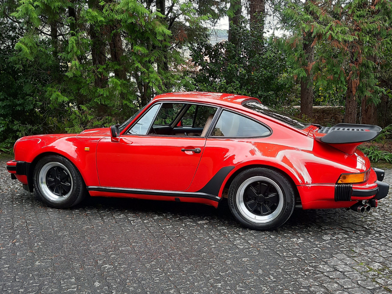 Porsche 911 Turbo 3.3