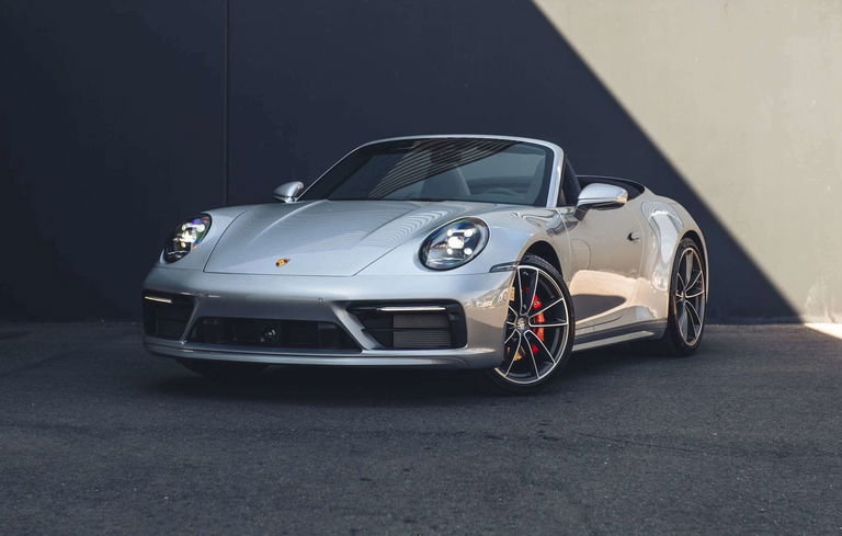 Porsche 992 Carrera 4S