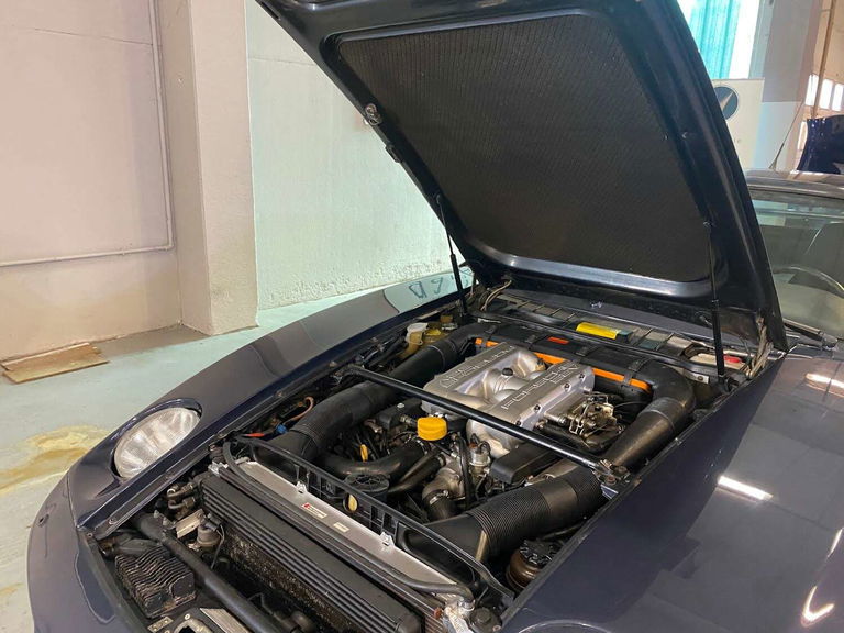 Porsche 928 S4