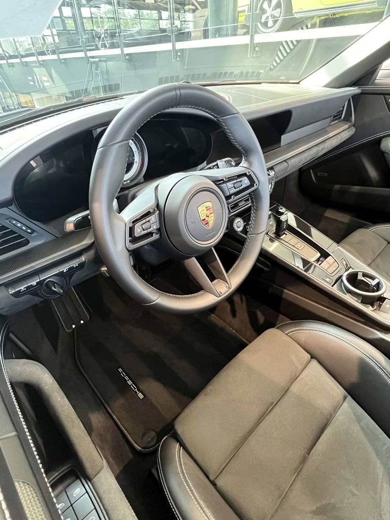 Porsche 992 Carrera GTS