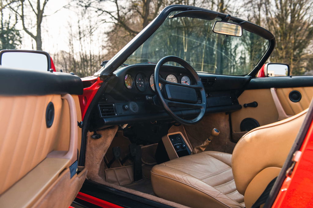 Porsche 911 Carrera 3.2 Speedster
