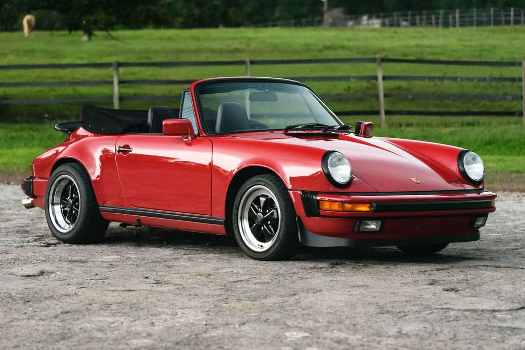 Porsche 911 Carrera 3.2 (US)
