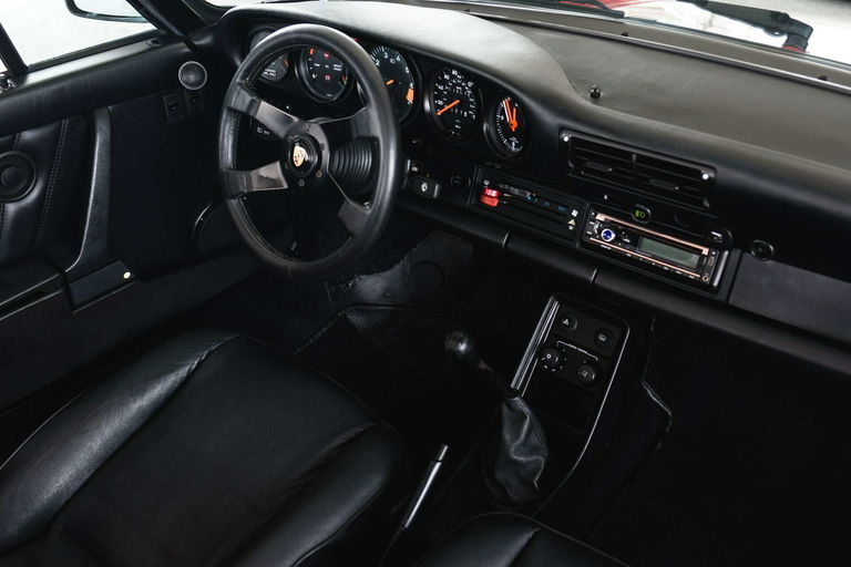 Porsche 911 Carrera 3.2 (US)