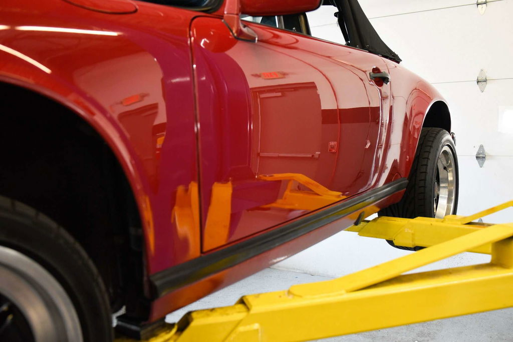 Porsche 911 Carrera 3.2 (US)