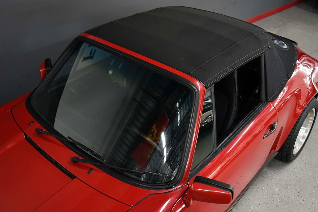 Porsche 911 Carrera 3.2 (US)