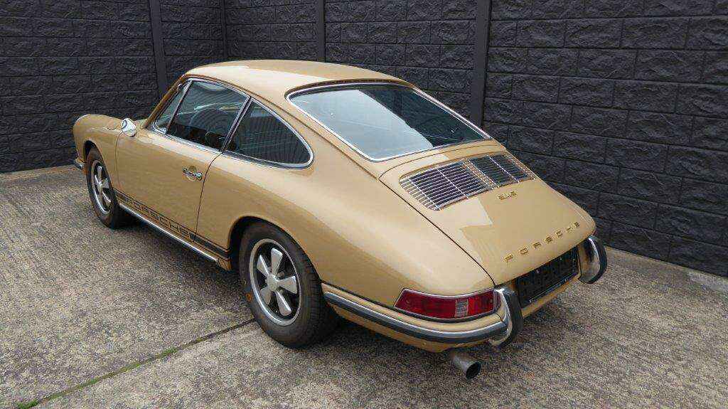 Porsche 911 S (F-Modell)