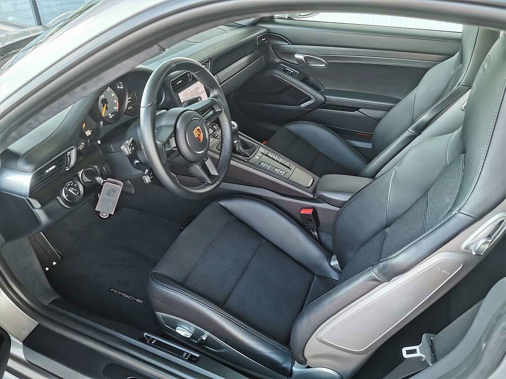 Porsche 991 GT3 Touring