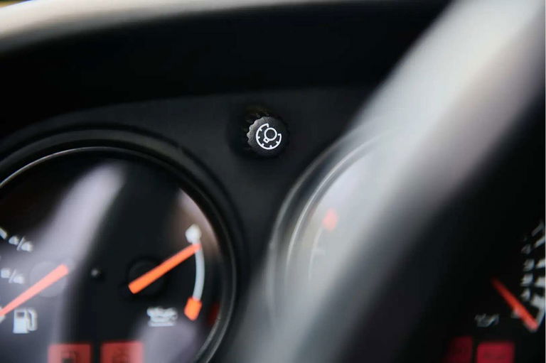 Porsche 964 Carrera 2 Speedster