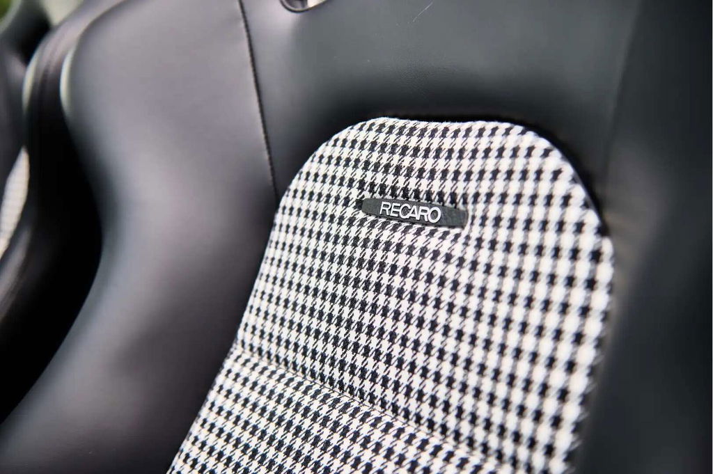 Porsche 964 Carrera 2 Speedster