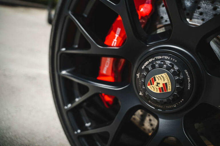 Porsche 991 Carrera 4 GTS