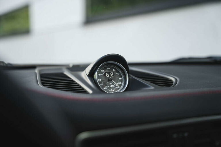 Porsche 991 Carrera 4 GTS