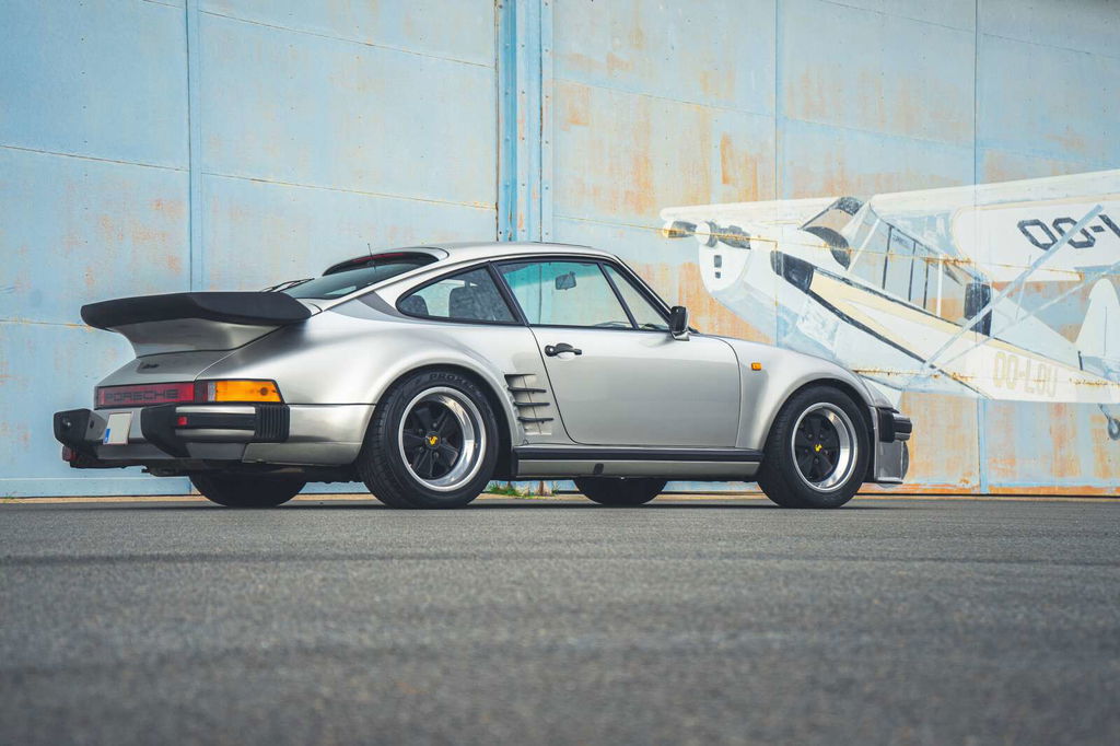 Porsche 911 Turbo Flachbau