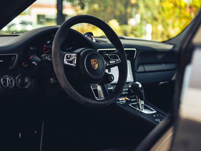 Porsche 991.2 Carrera GTS