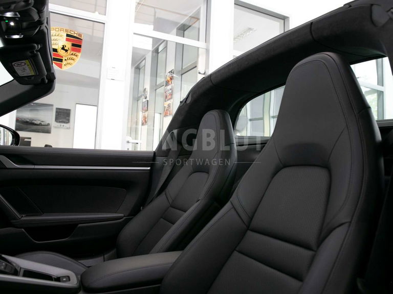 Porsche 992 Targa 4