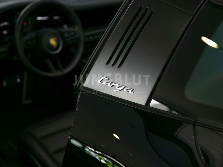 Porsche 992 Targa 4
