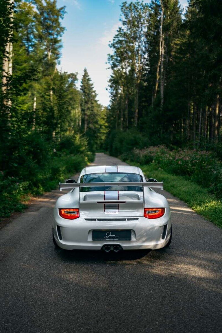 Porsche 997 GT3 RS 4.0