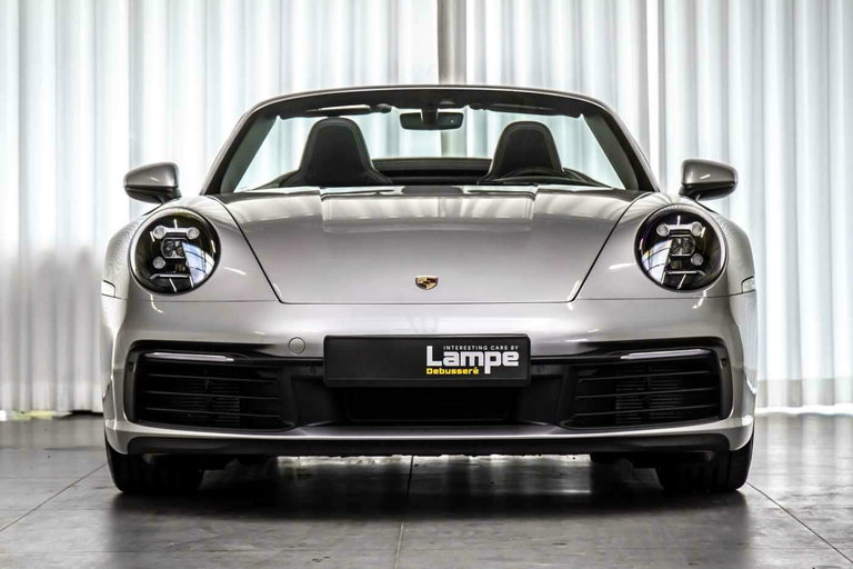 Porsche 992 Carrera