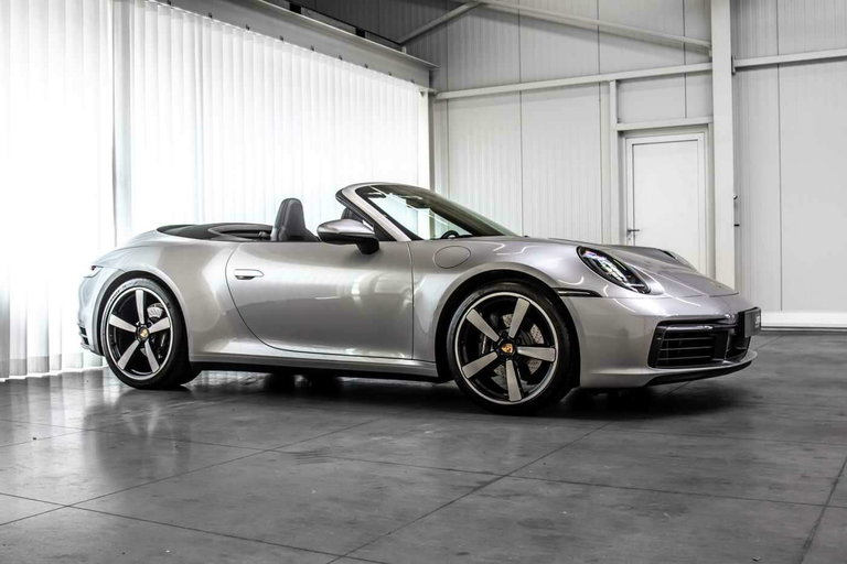 Porsche 992 Carrera