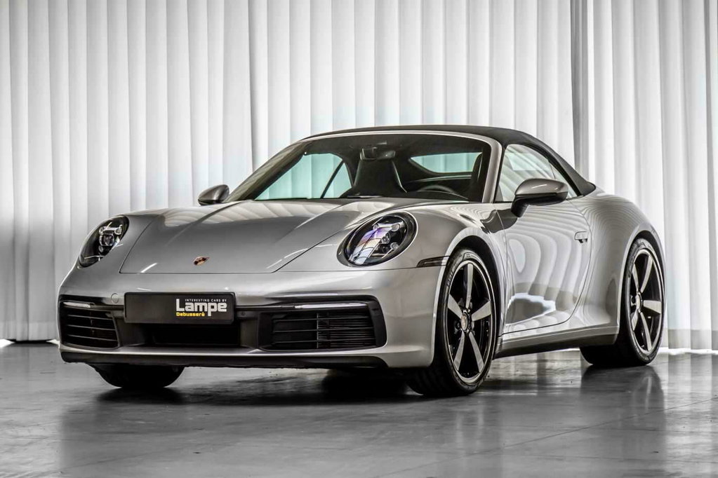 Porsche 992 Carrera