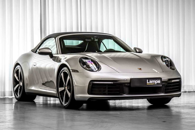 Porsche 992 Carrera