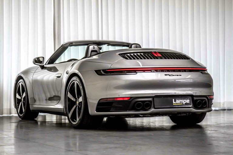 Porsche 992 Carrera