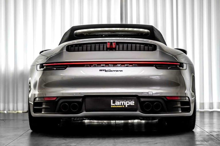 Porsche 992 Carrera