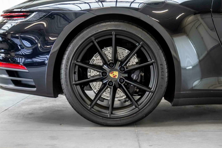 Porsche 992 Carrera