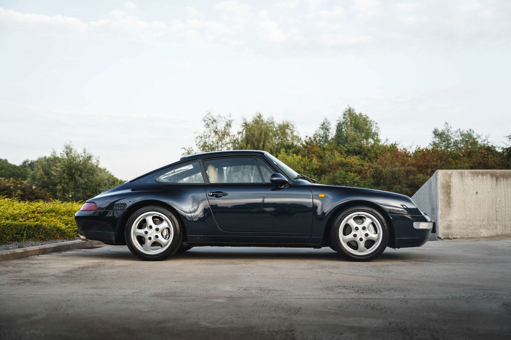 Porsche 993 Carrera 4