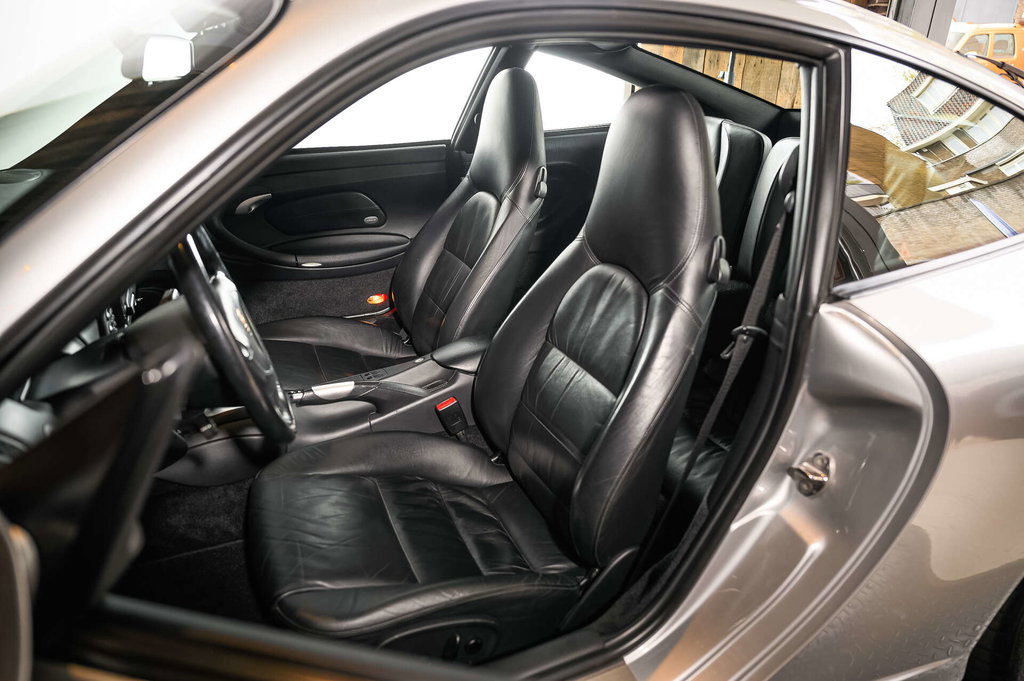 Porsche 996 Carrera 4S