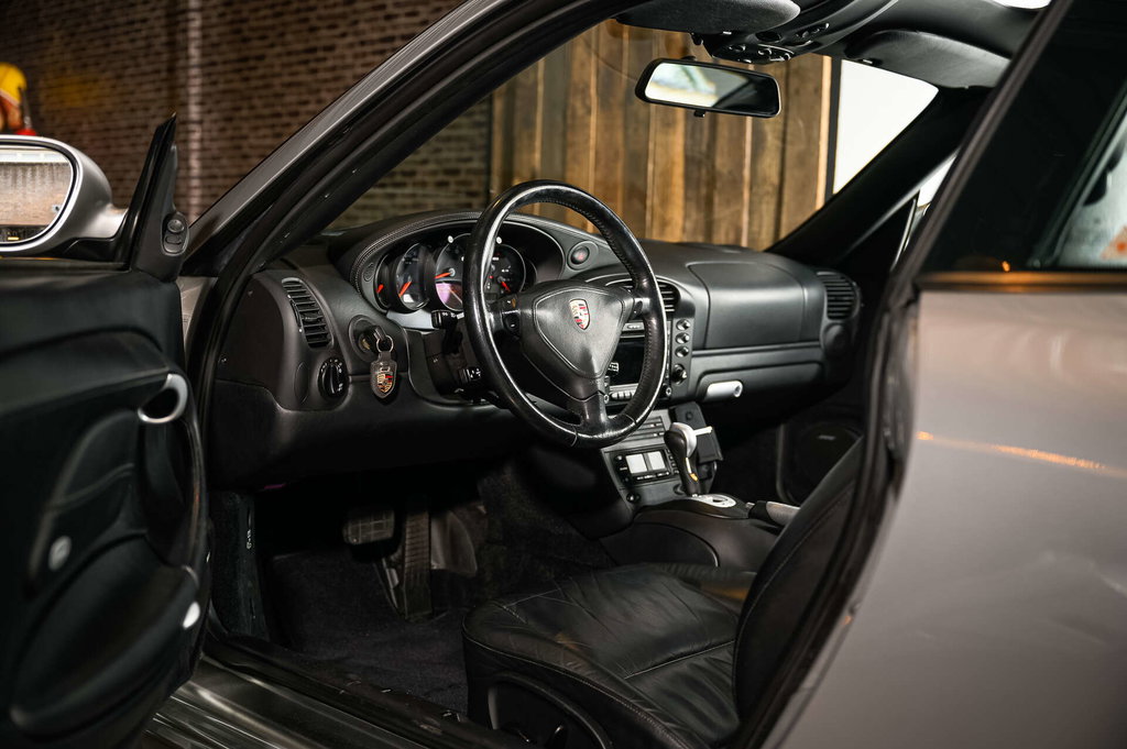 Porsche 996 Carrera 4S