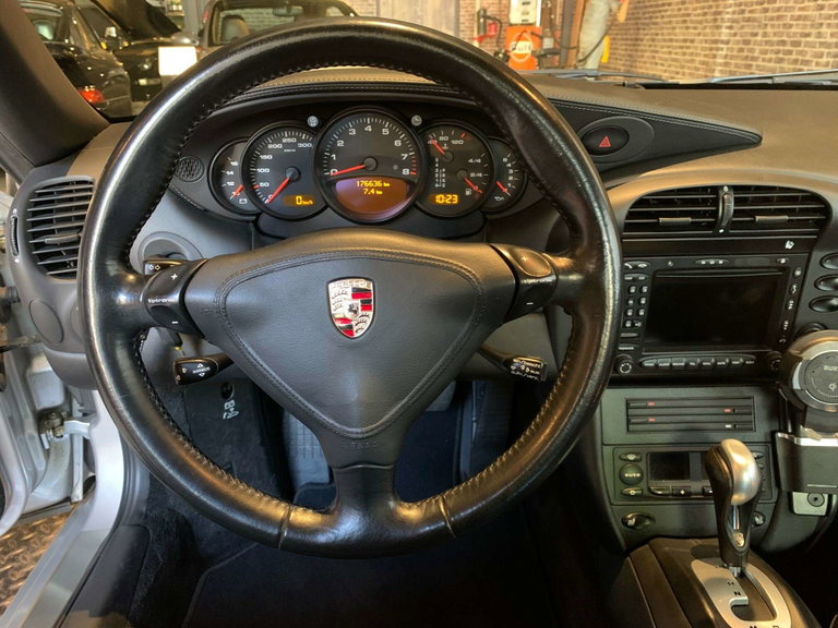 Porsche 996 Carrera 4S