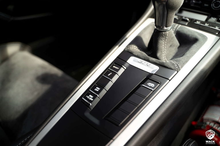 Porsche 981 Cayman GT4