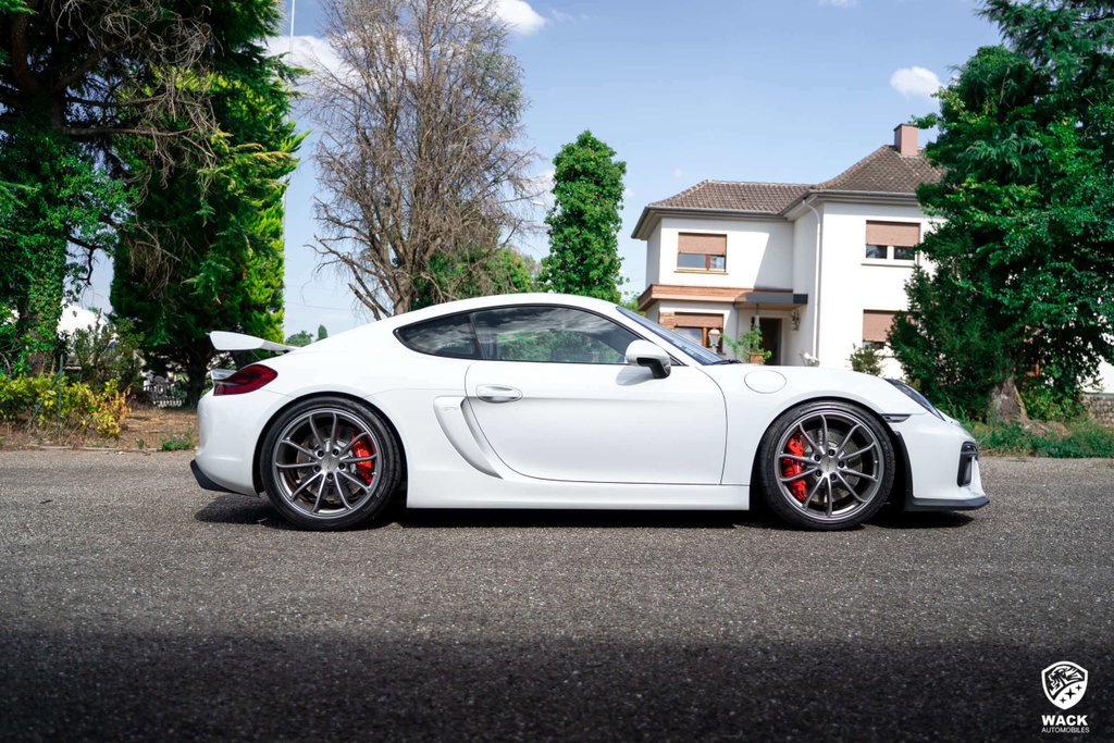 Porsche 981 Cayman GT4